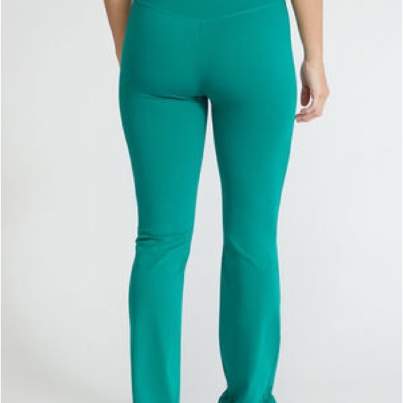 Sweaty Betty Women's Power Workout
Flare Leggings size Medium (10) - Picture 2 of 10